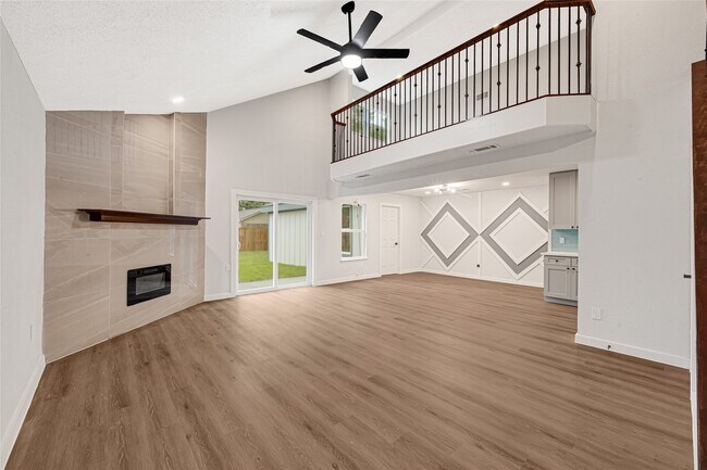 Building Photo - 3415 Lapstone Dr