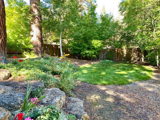 Building Photo - West Hills Gem with Timeless Charm and Modern Comfort