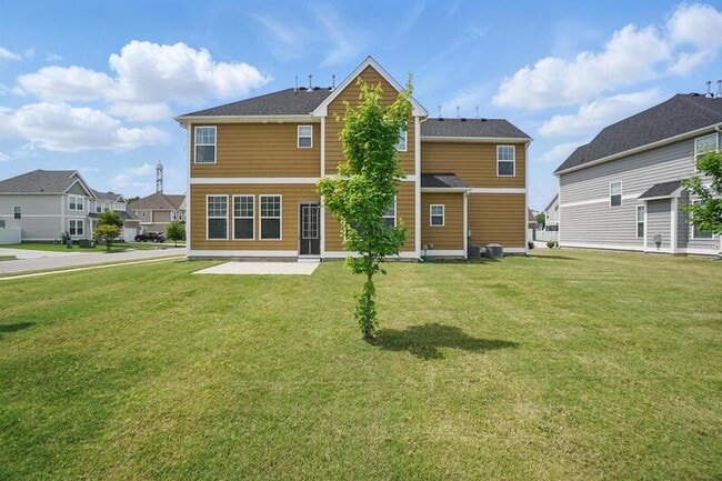 Building Photo - 3501 Silver Fox Trce