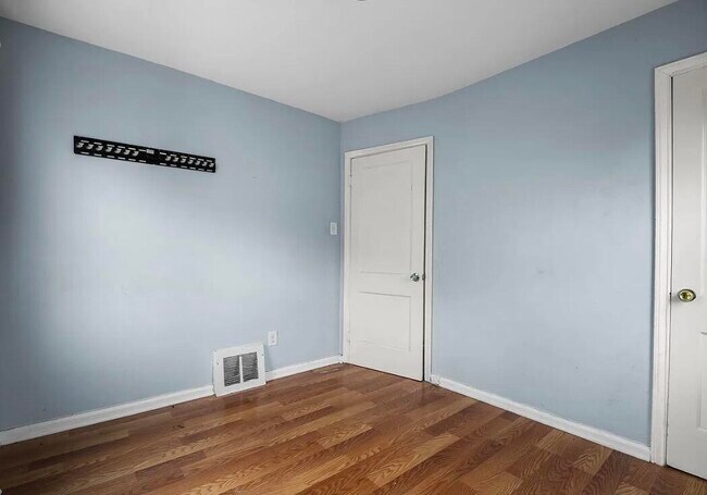 Building Photo - 4049 Williams St