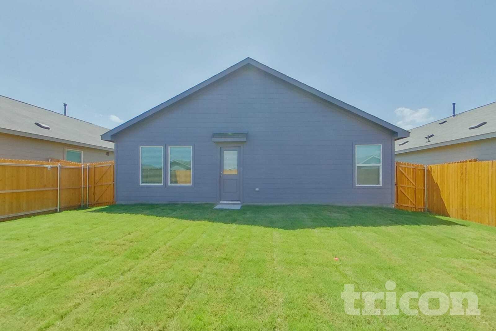 Building Photo - 807 Ginkgo Wy