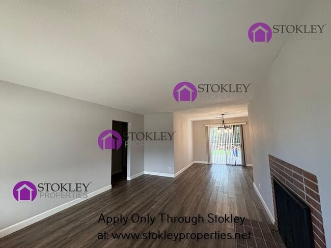 Building Photo - 1920 Encima Dr