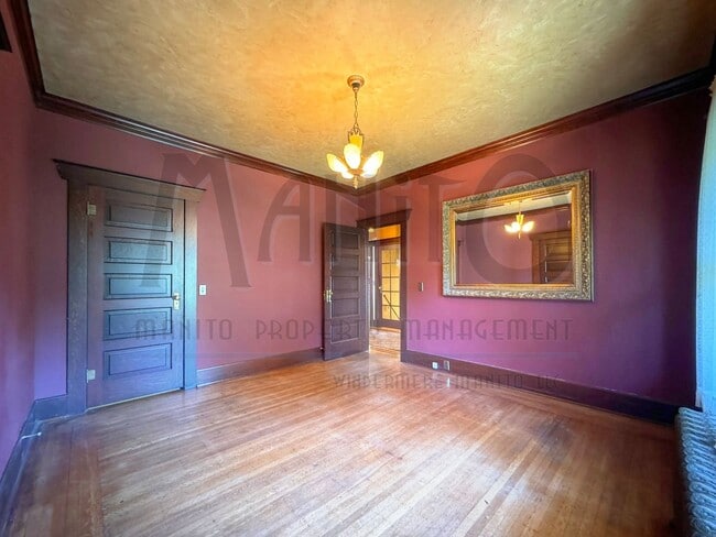 Building Photo - **COMING SOON** South Hill Swank