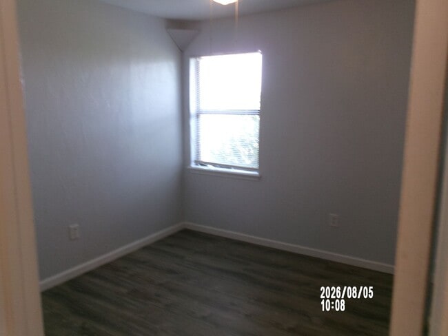 Building Photo - 6049 SW Atterbury Dr