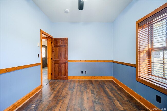 Building Photo - 35 Clara Ave