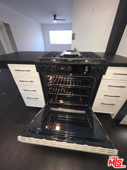 Building Photo - 525 Broadway St