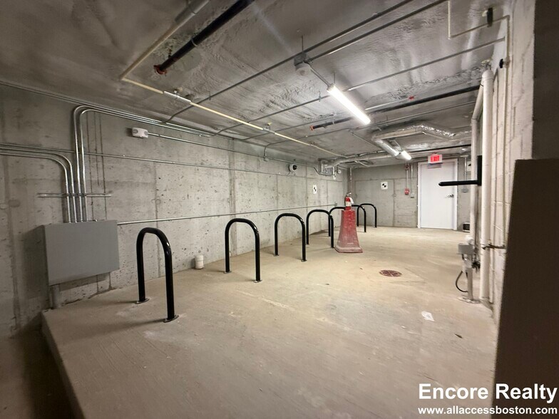 Building Photo - 199 Gardner St