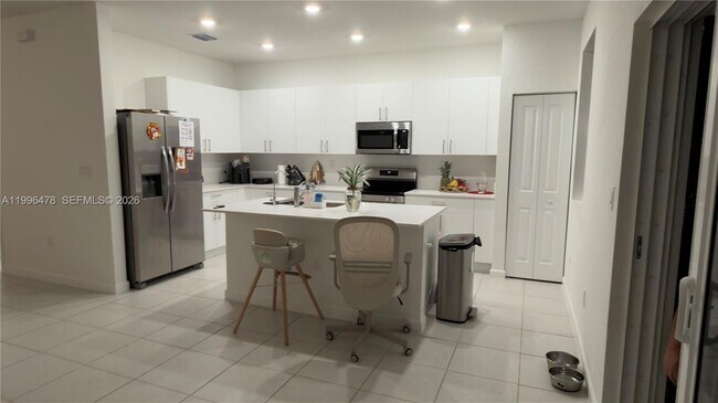 Building Photo - 17854 SW 359 Ter