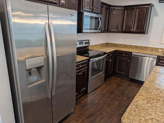 Building Photo - 13 Lillie Ln