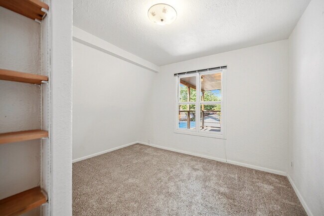 Building Photo - $2,895.95, with $200 Off Cleaning Voucher, 3 Beds - 2 Bath, Single Family Home in Denver with Was...