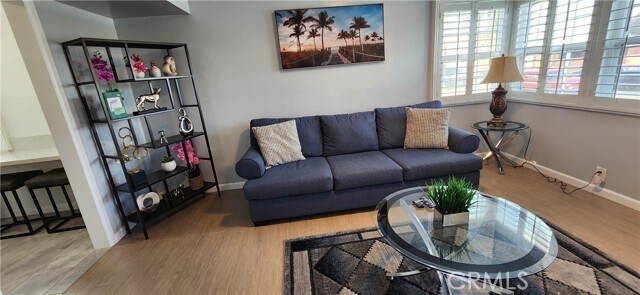 Building Photo - 8701 S Van Ness Ave