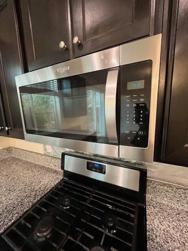 Building Photo - Coming Soon!