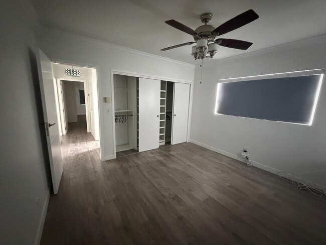 Building Photo - 8934 Emerson Ave