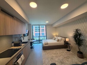 Building Photo - 121 NE 5th St