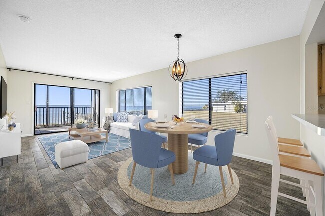Building Photo - 828 Bahia Del Sol Dr