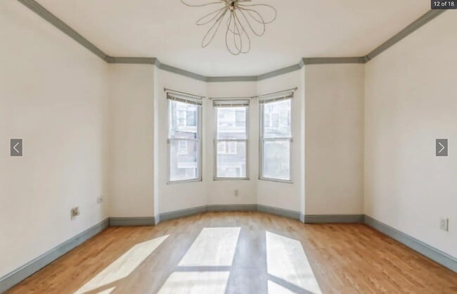 Building Photo - 423 N 5th St