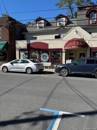 Building Photo - 282 Main St