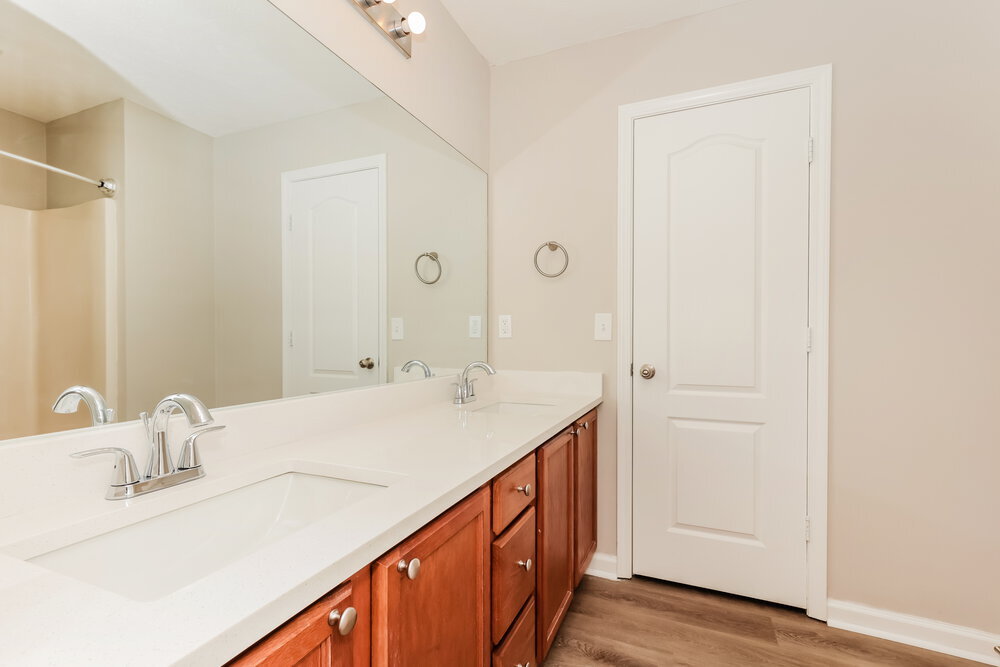 Building Photo - 2805 Windcrest Tr