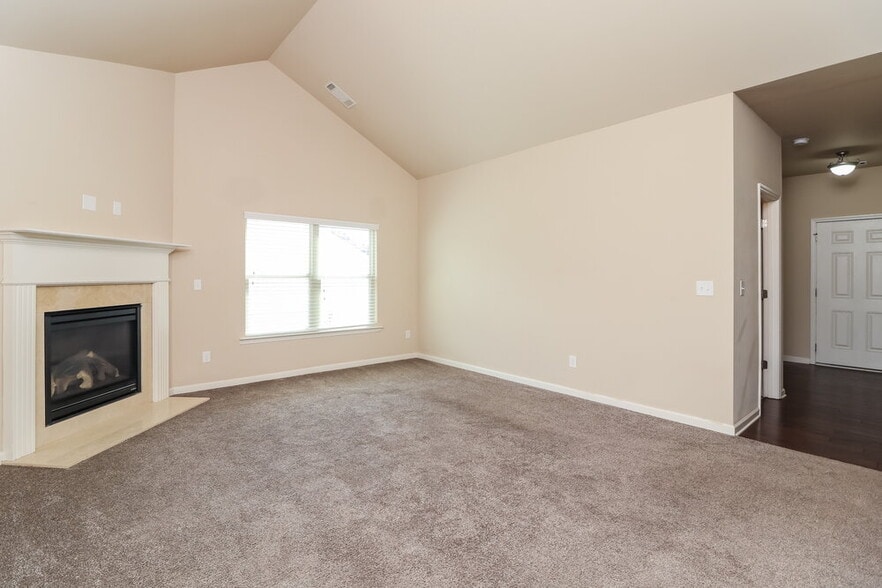 Building Photo - 2950 E Captiva Dr