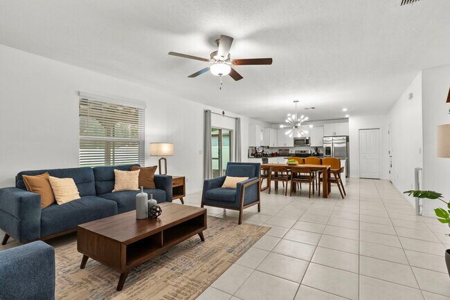 Building Photo - 1742 Red Loop