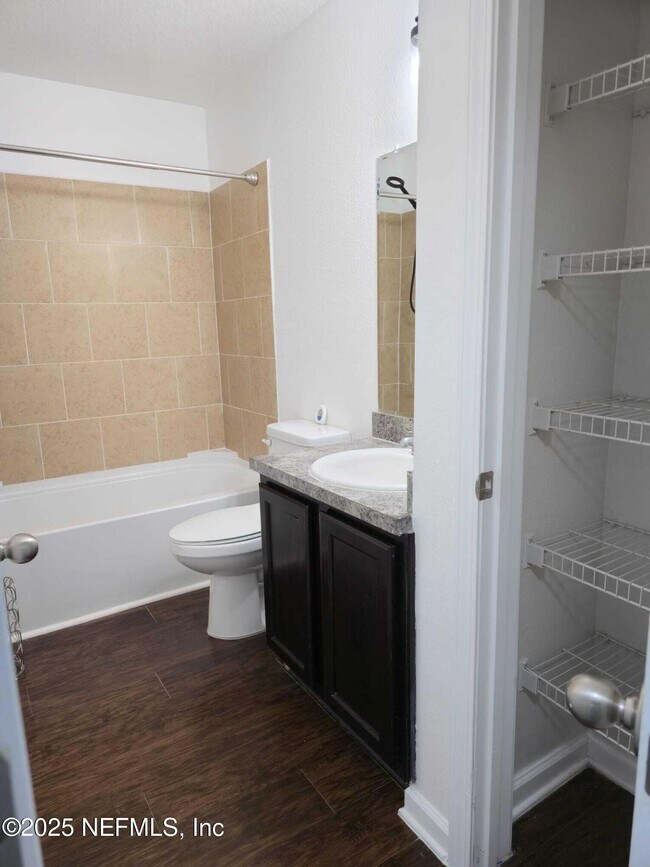 Building Photo - 9124 Adams Ave