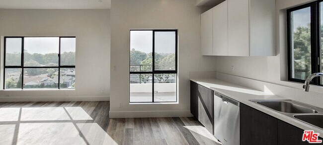 Building Photo - 2465 Purdue Ave