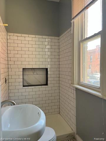 Building Photo - 4207 4th St