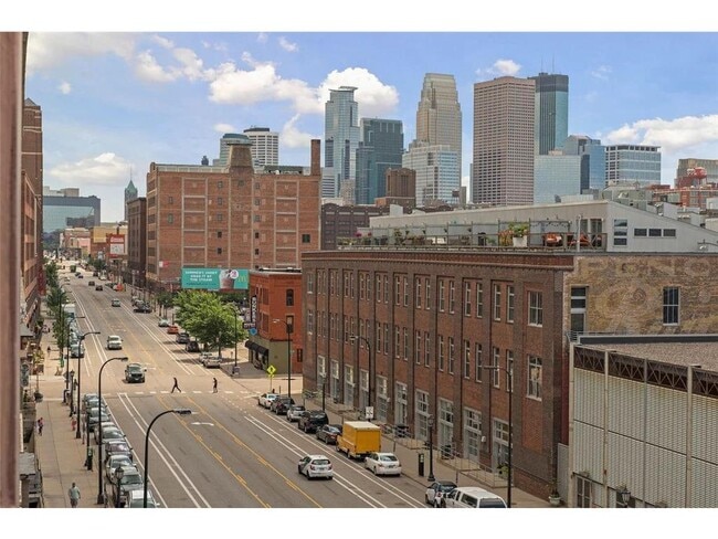 Building Photo - 718 N Washington Ave