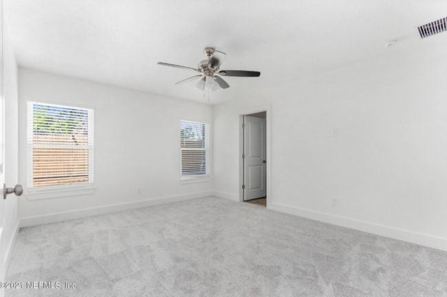 Building Photo - A beautiful 4 bedroom, 2 bathroom property...