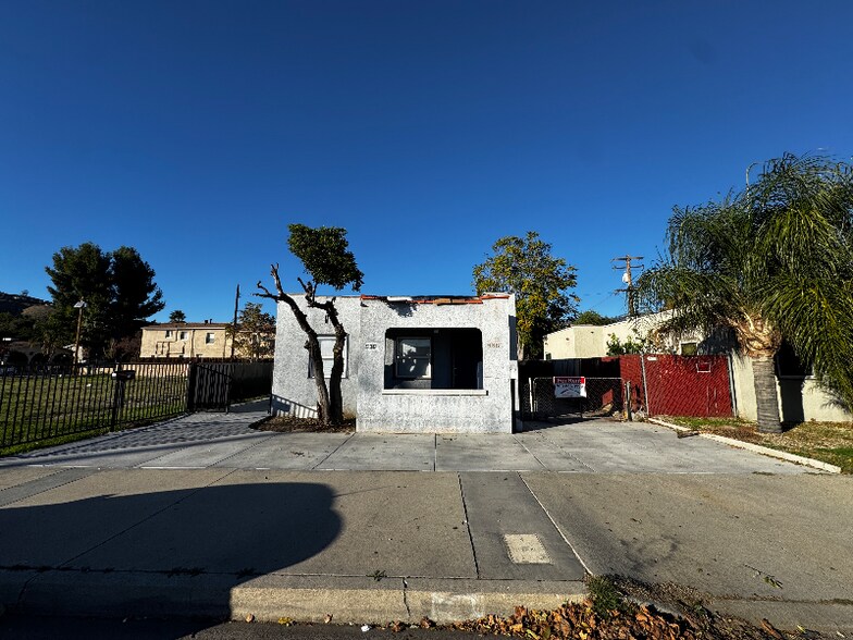 Primary Photo - 536 W Marshall Blvd