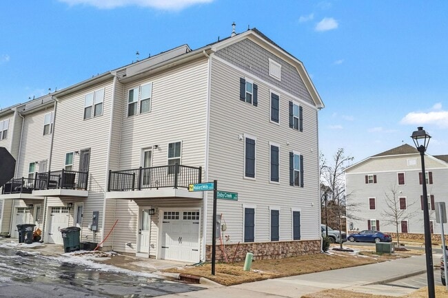 Building Photo - 1546 Aspire St