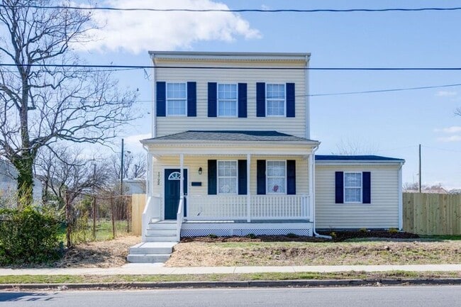 Building Photo - 1722 N 29th St