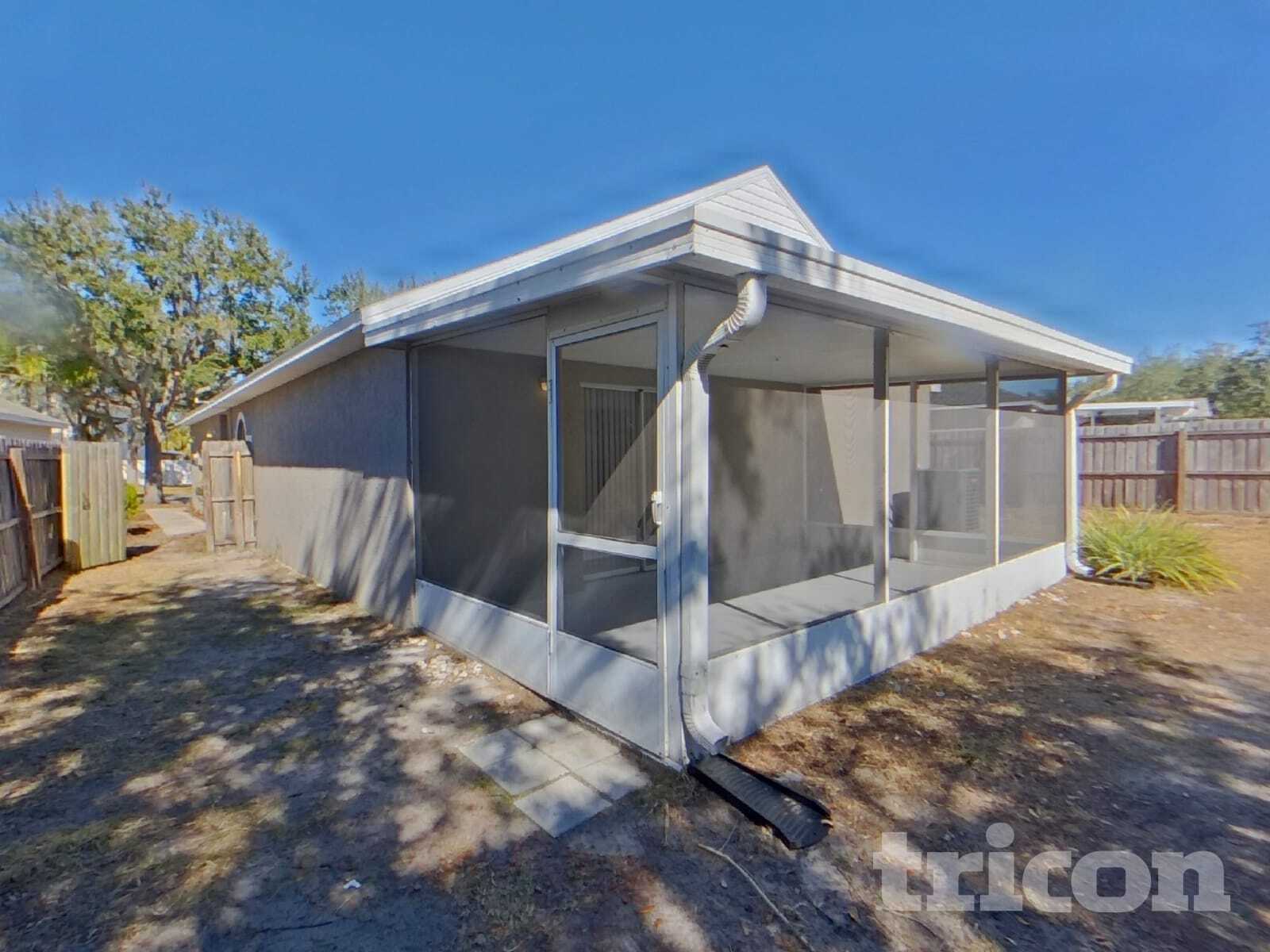 Building Photo - 10549 Opus Dr