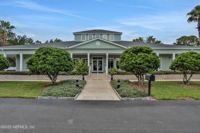 Building Photo - 336 Wooded Crossing Cir