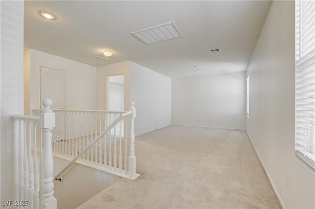 Building Photo - 9252 Valley Ranch Ave