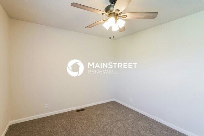 Building Photo - 3 Bedroom Pet-Friendly Home in Madison, TN with Main Street Renewal