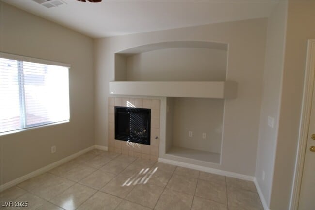 Building Photo - 1077 Slate Crossing Ln