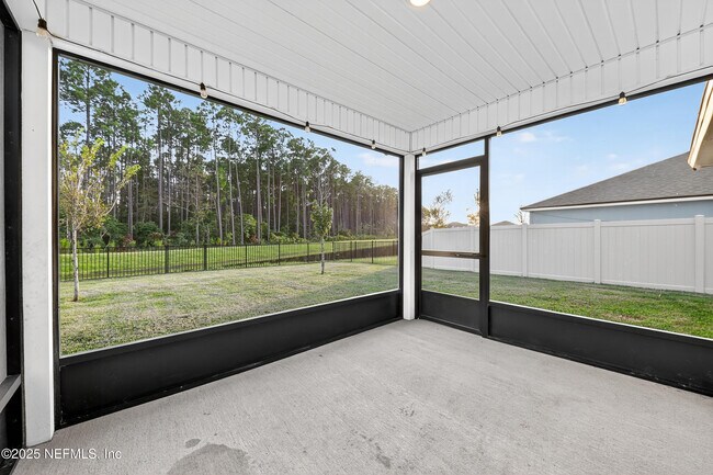 Building Photo - 66108 Edgewater Dr