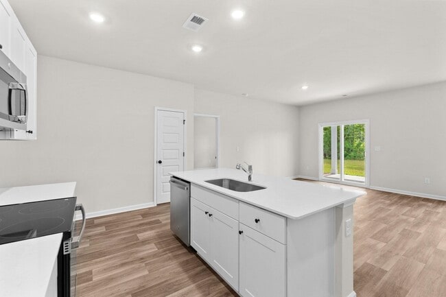 Building Photo - 1039 Harbor Dr