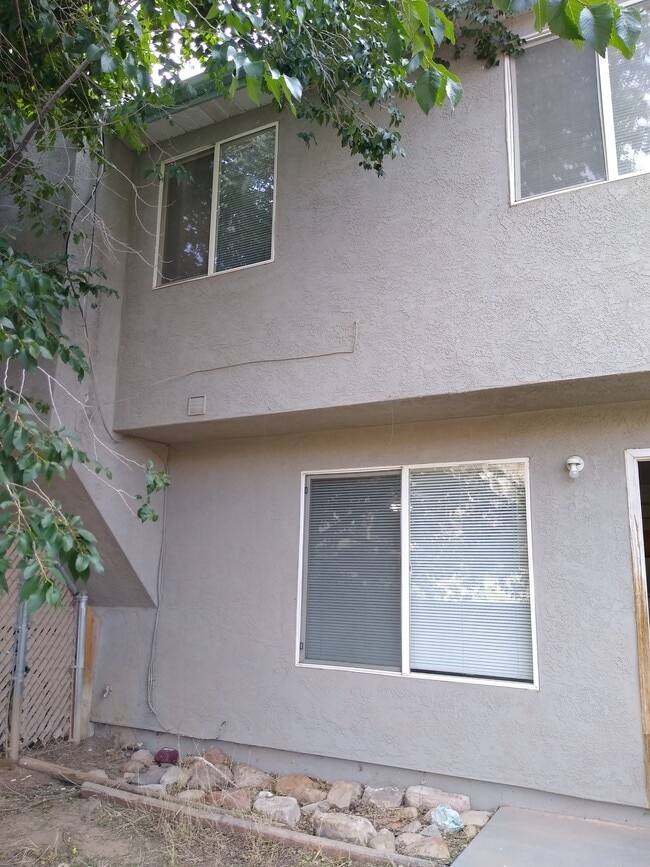 Building Photo - 334 S 400 E