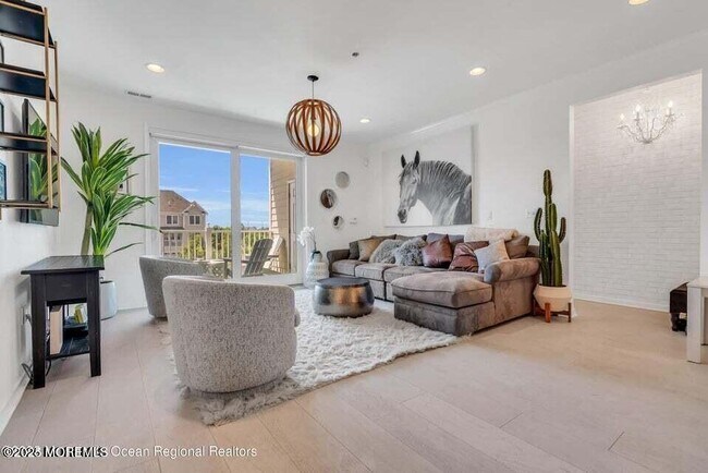 Building Photo - 22 Cooper Ave