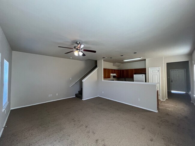 Building Photo - 5811 Golf Bend