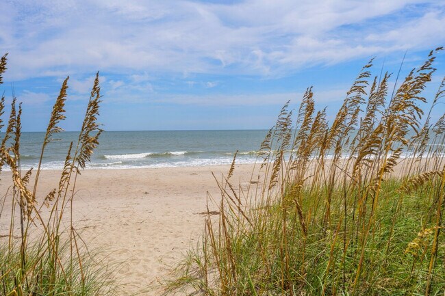 Building Photo - 409 Debordieu Blvd