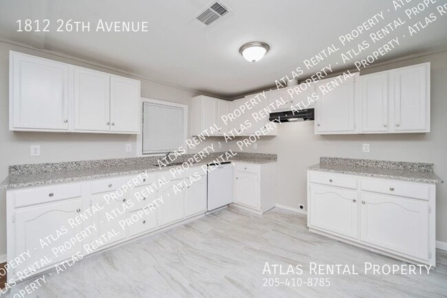 Building Photo - 1812 26th Ave