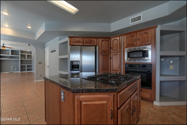 Building Photo - 6300 Franklin Vista Dr