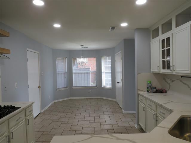 Building Photo - 8721 Greenwood Trail