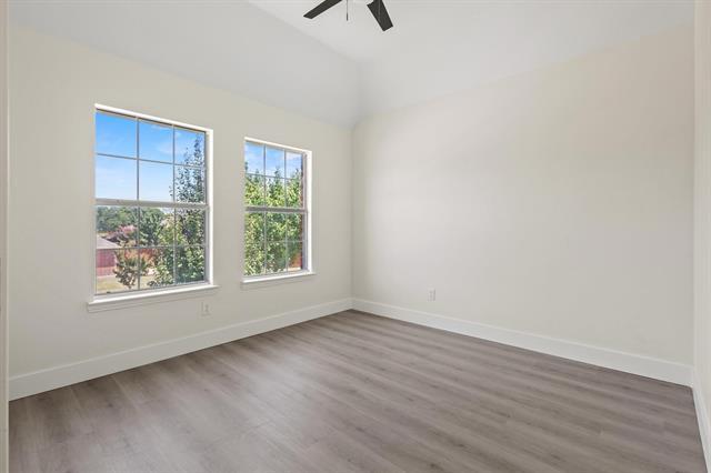 Building Photo - 3805 Wellington Dr