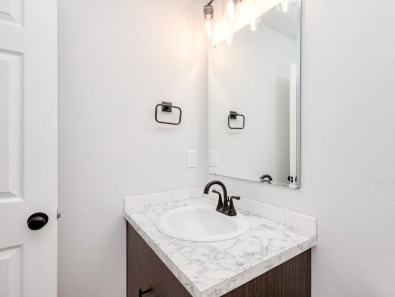 Building Photo - 2864 N Eagle Mdw Ave