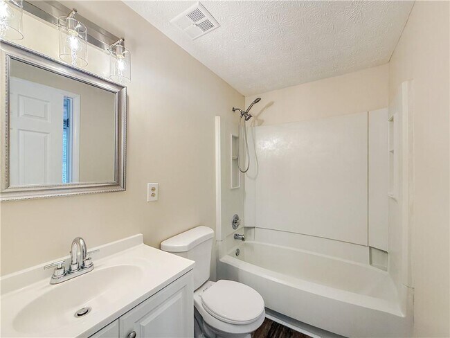 Building Photo - 1884 Shenandoah Valley Ln SE