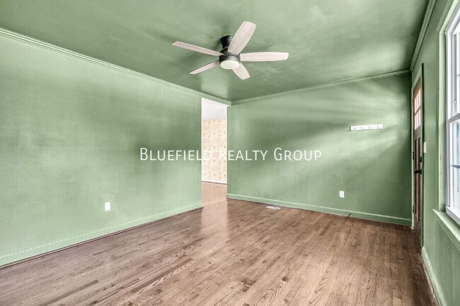 Building Photo - 603 Creighton Dr